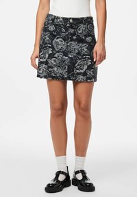 Джинсовая юбка