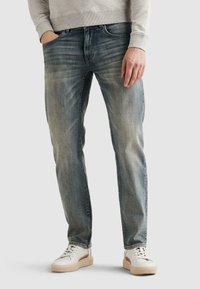 Прямые джинсы Прямые джинсы