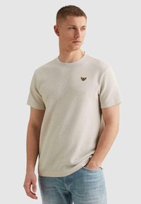 Футболка Футболка