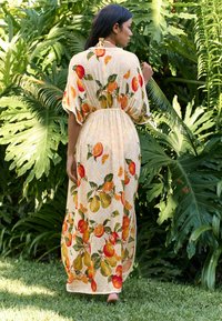 Длинное платье