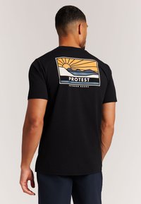 Спортивная майка