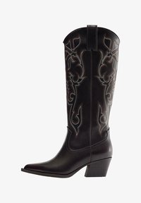 Ковбойские сапоги Ковбойские сапоги