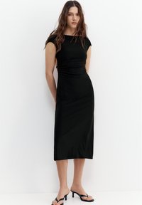 Платье Платье