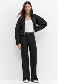 Прямые брюки Прямые брюки