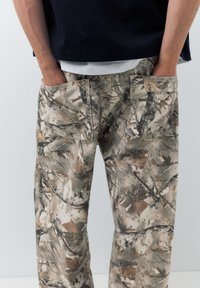 Брюки Брюки