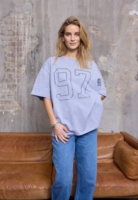 Футболка Футболка