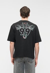 Футболка Футболка