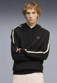 Спортивная кофта