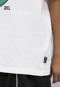 Спортивная майка