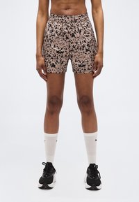 Шорты Шорты