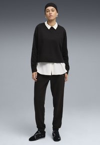 Спортивные штаны