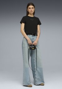 Футболка Футболка