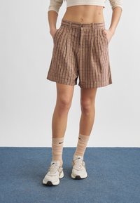 Шорты Шорты