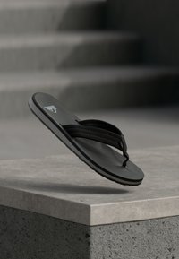 Шлепанцы Шлепанцы