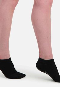 Короткие носки