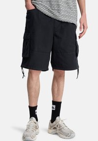 Спортивныве шорты Спортивныве шорты