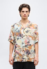 Рубашка с коротким рукавом Рубашка с коротким рукавом