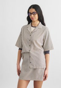 Блузка Блузка