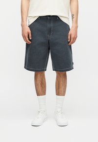 Спортивныве шорты Спортивныве шорты