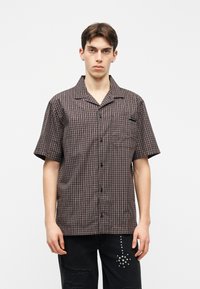 Рубашка с коротким рукавом Рубашка с коротким рукавом