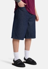 Шорты Шорты