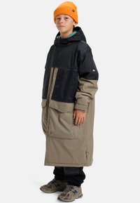 Спортивная куртка