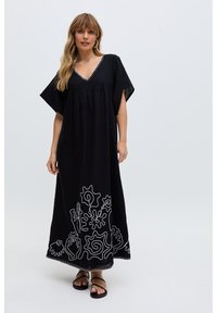 Платье макси