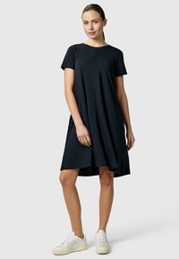 Платье Платье