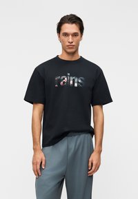 Футболка Футболка