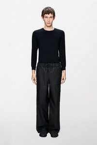 Брюки с накладными карманами