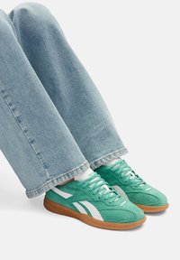 Тренировочные кроссовки Тренировочные кроссовки