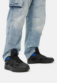 Высокие кеды