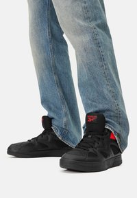 Высокие кеды