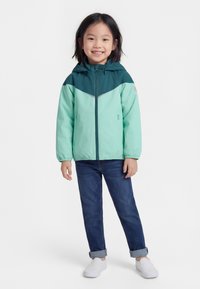 Куртка дождевик