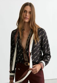 Блузка-рубашка