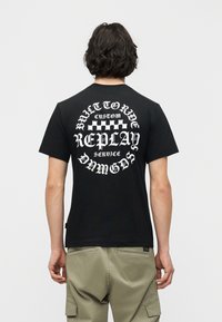 Футболка Футболка