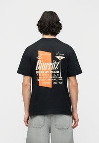 Футболка Футболка