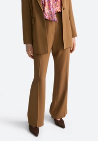 Прямые брюки