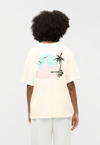 Футболка Футболка