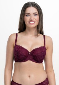 Бюстгальтер на косточках