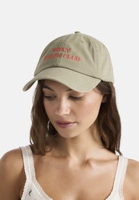 Головной убор Головной убор