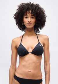 Треугольное бикини Треугольное бикини