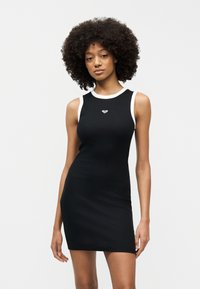 Спортивное платье