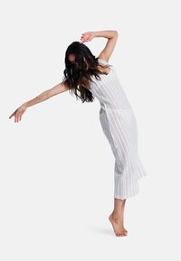 Пляжное платье