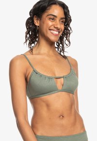 Бюстгальтер без косточек Бюстгальтер без косточек