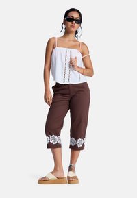 Спортивный топ Спортивный топ