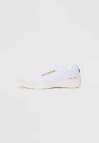 Кроссовки для зала