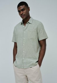 Рубашка с коротким рукавом Рубашка с коротким рукавом