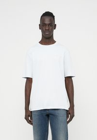 Футболка Футболка