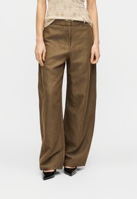 Широкие брюки